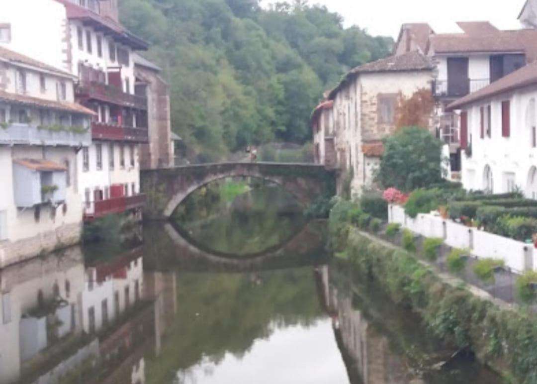 La vita é bella Saint-Jean-Pied-de-Port Exterior foto